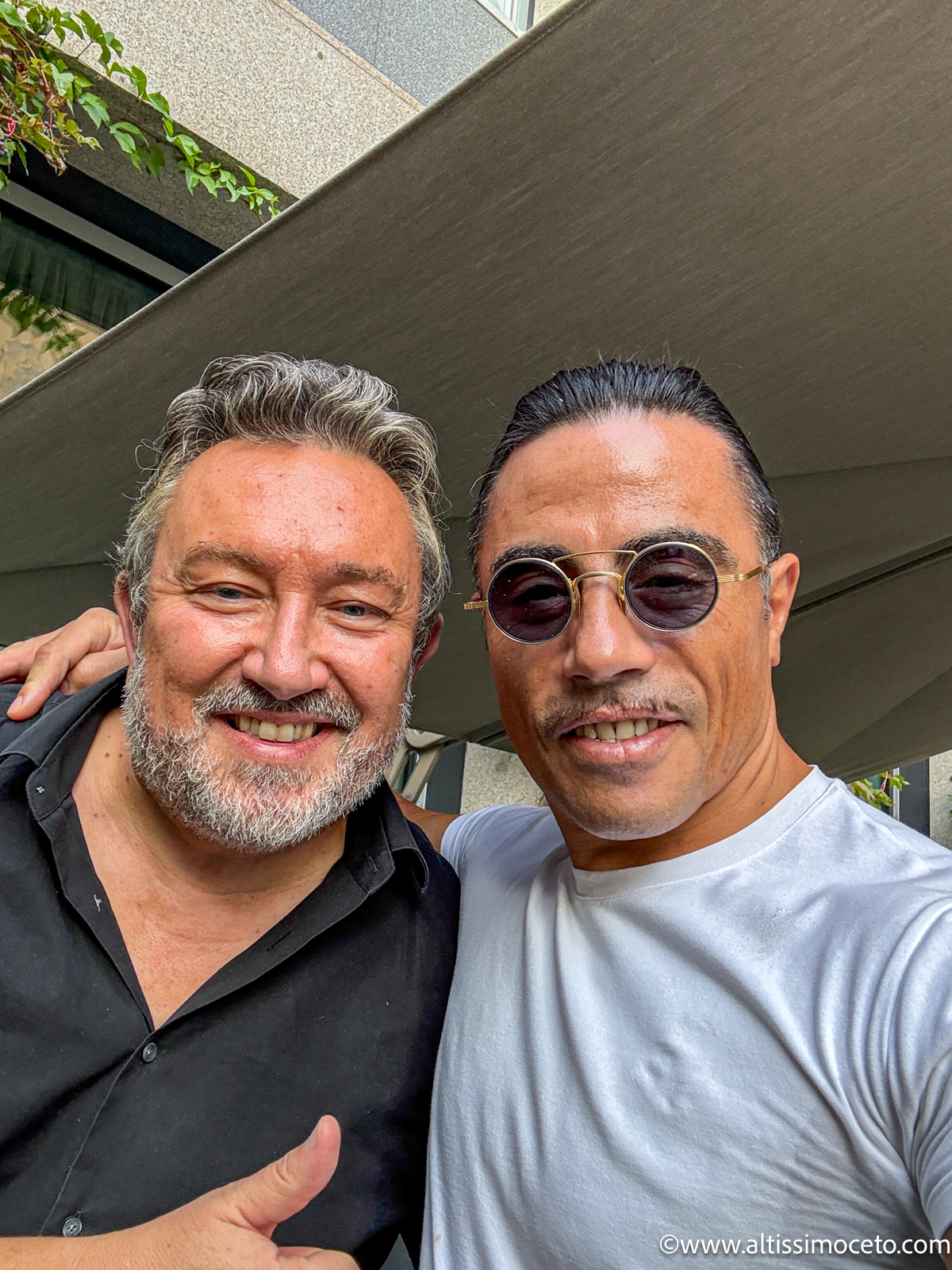nusr-et-milano-provato-in-anteprima-esclusiva-(vg)-menu-completo-e-prezzi-–-salt-bae-in-citta-a-casa-brera-–-milano-(mi)