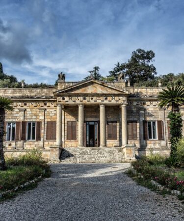 cosa-fare-all’elba-se-piove:-idee-e-luoghi-da-scoprire-al-coperto