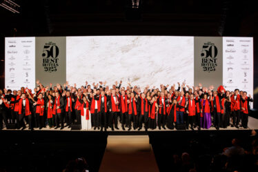 world’s-50-best-hotels-2025:-rosewood-hong-kong-e-no.1-–-passalacqua-primo-in-europa-e-miglior-boutique