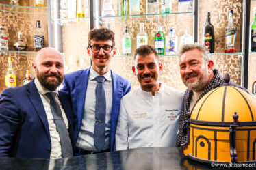 cortile-spirito-santo-chef-giuseppe-torrisi-–-palazzo-salomone-luxury-suites-a-ortigia-–-siracusa-(sr)