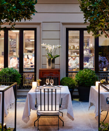 ristorante-seta-al-mandarin-oriental-milano:-con-antonio-guida,-parigi-e-un-viaggio-di-andata-e-ritorno